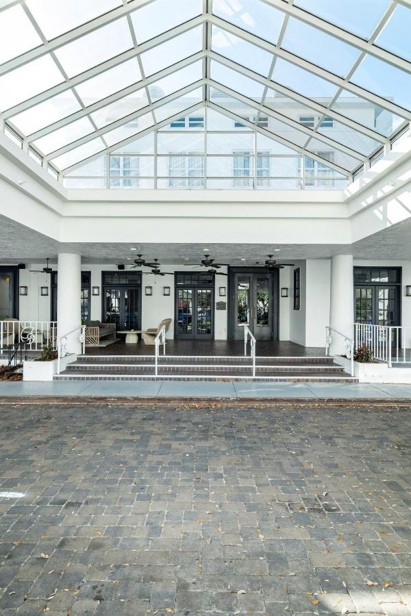 The Exchange Hotel St. Petersburg Exterior foto